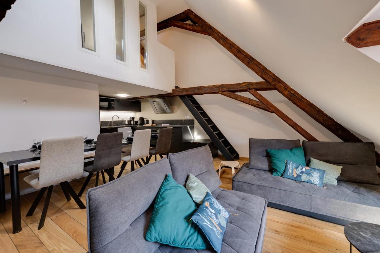 Le Septqatre - Grand Triplex Au Coeur De La Vieille Ville Annecy Exteriör bild