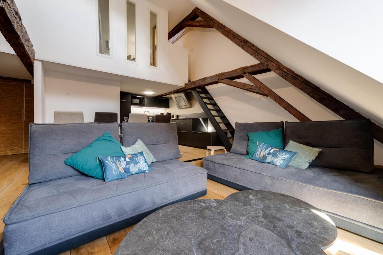 Le Septqatre - Grand Triplex Au Coeur De La Vieille Ville Annecy Exteriör bild