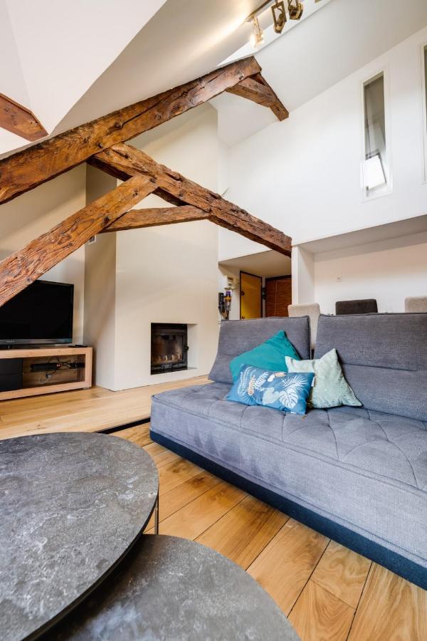 Le Septqatre - Grand Triplex Au Coeur De La Vieille Ville Annecy Exteriör bild