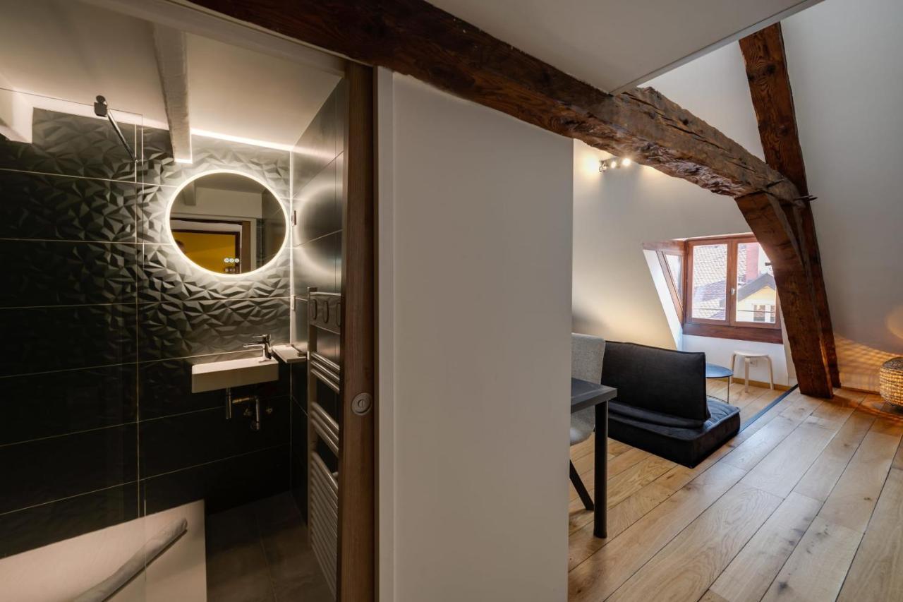 Le Septqatre - Grand Triplex Au Coeur De La Vieille Ville Annecy Exteriör bild